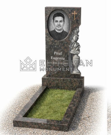 Monumentul funerar din granit P506