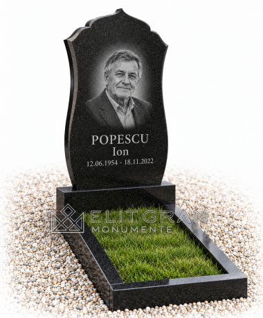Monumentul funerar din granit S11