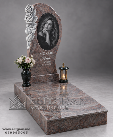 Monumentul funerar din granit К843