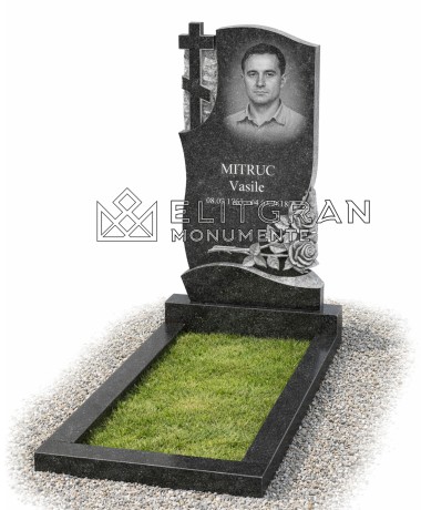 Monumentul funerar din granit P510