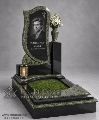 Monumentul funerar din granit K838