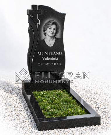 Monumentul funerar din granit S5