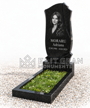 Monumentul funerar din granit S4